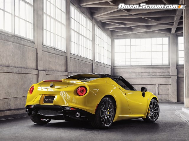 Alfa Romeo 4C Spider 2015 Picture #24 Alfa Romeo 4C Spider 2015 Picture #24
